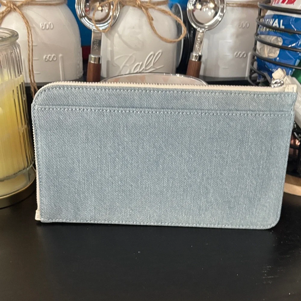 kate spade Light Blue Denim Wristlet Clutch NWT